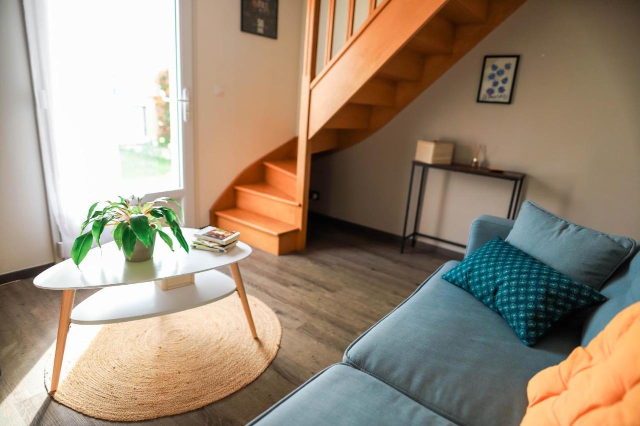 La Maison D'Elise Bed and Breakfast Dollon Buitenkant foto